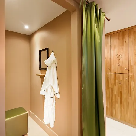 Zum Taufstein Hotel 3*