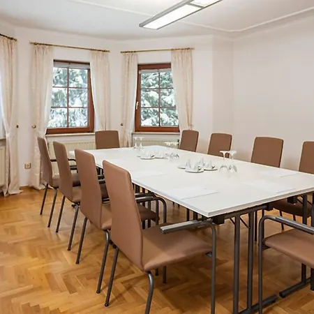 Zum Taufstein Hotel 3*
