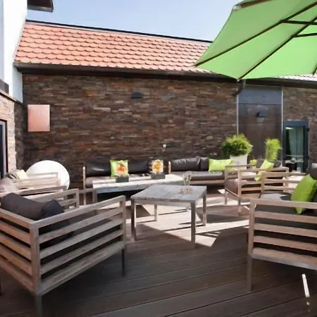 Zum Taufstein Otel 3*