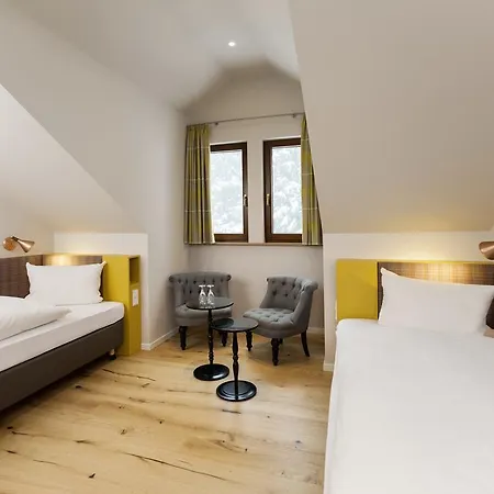 Otel Zum Taufstein Sparhof
