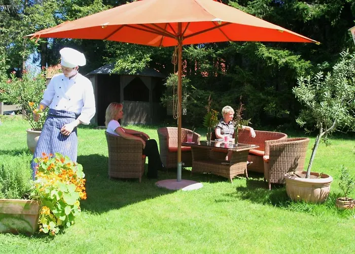 Zum Taufstein Hotel 3*